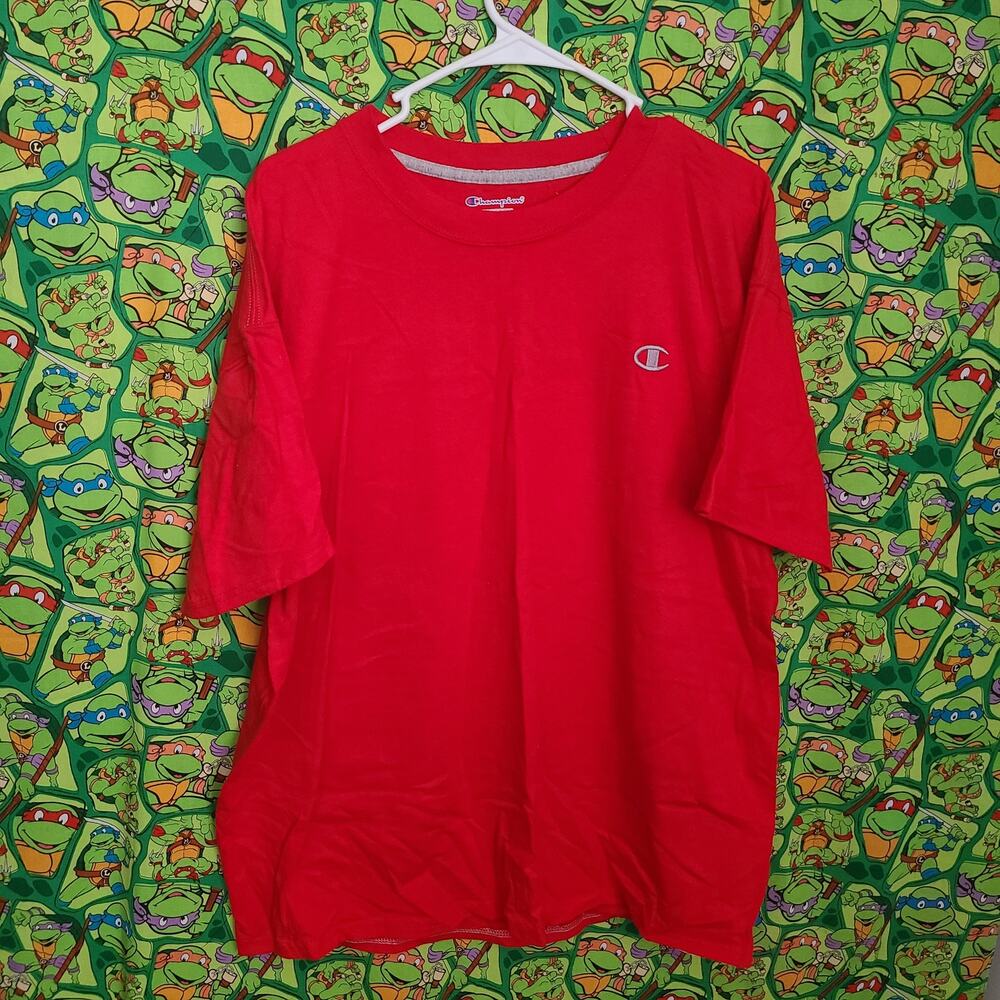 Champion Authentic XL red small  logo